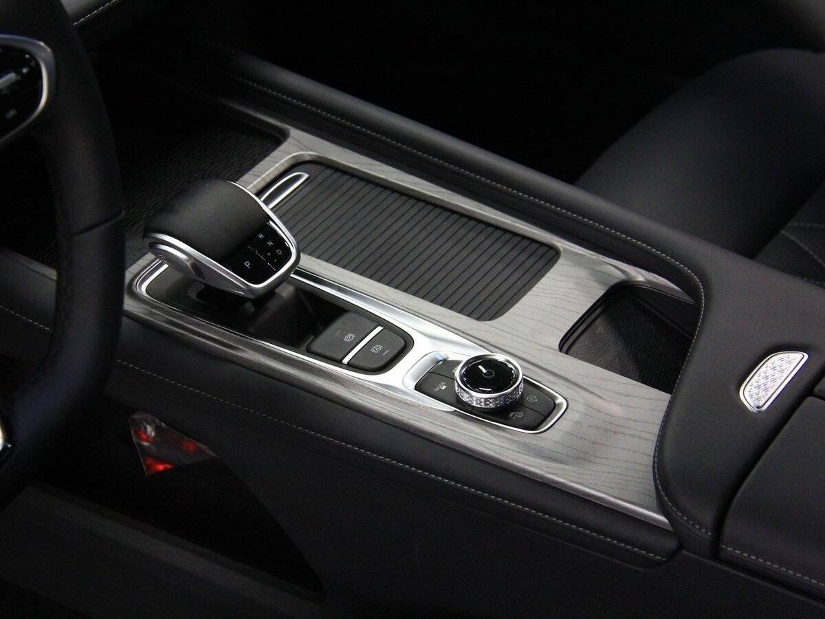 Chery Arrizo 8 с пробегом — 2024 год. Фото: #13