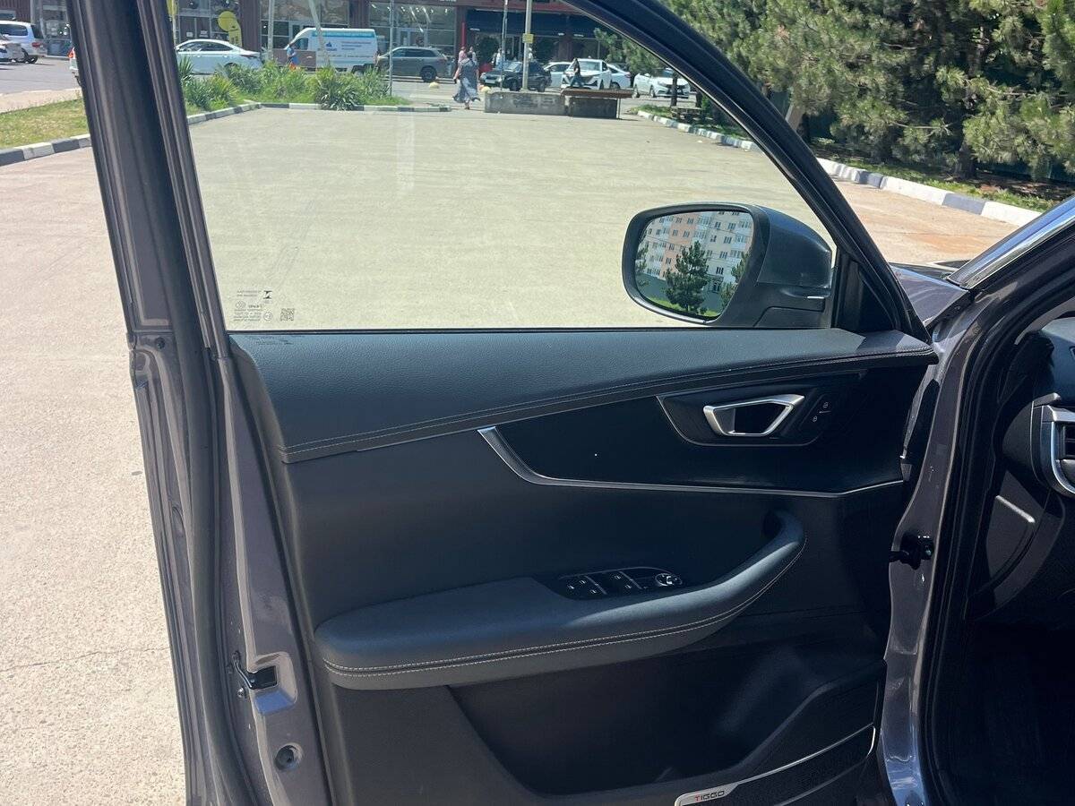 Chery Tiggo 8 с пробегом — 2024 год. Фото: #10