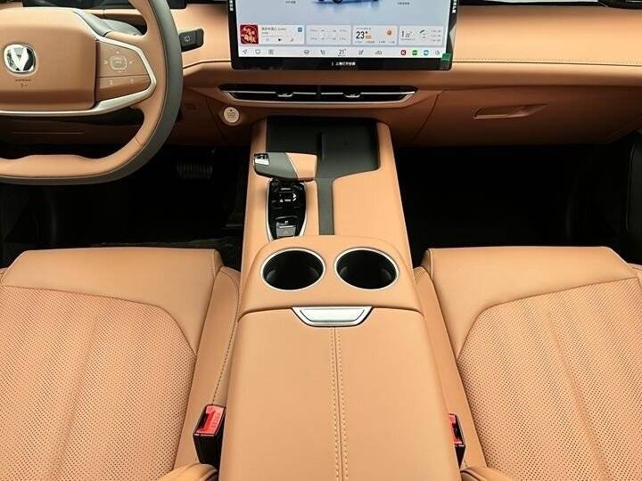 Changan UNI-Z с пробегом — 2024 год. Фото: #11