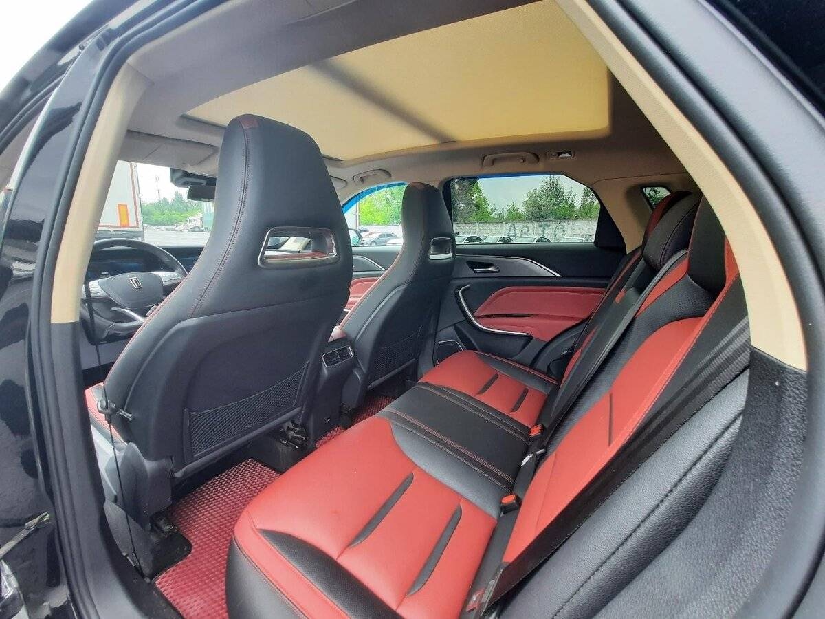 FAW Bestune T77 с пробегом — 2022 год. Фото: #15