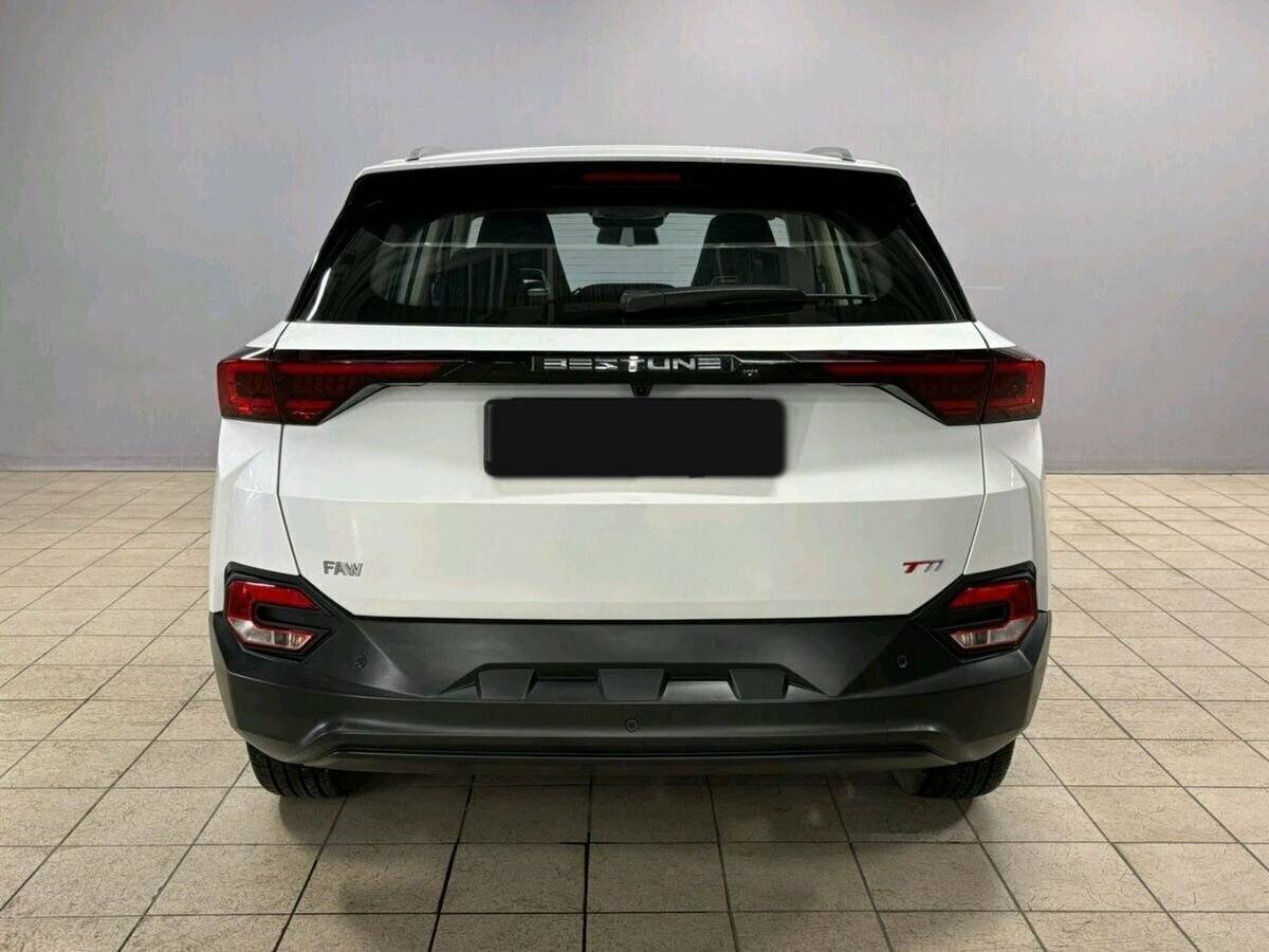 FAW Bestune T77 с пробегом — 2023 год. Фото: #5