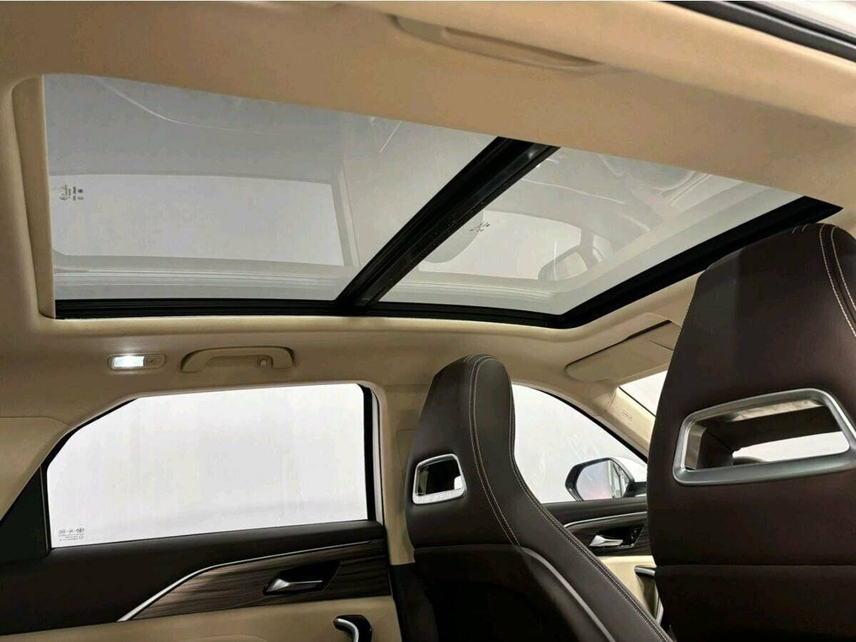 FAW Bestune T77 с пробегом — 2023 год. Фото: #11