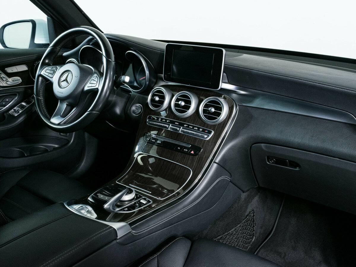 Mercedes-Benz GLC с пробегом — 2016 год. Фото: #10