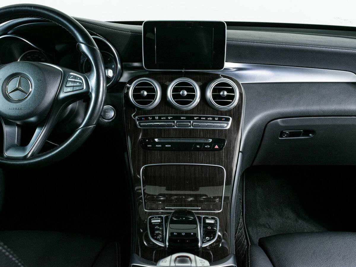 Mercedes-Benz GLC с пробегом — 2016 год. Фото: #11