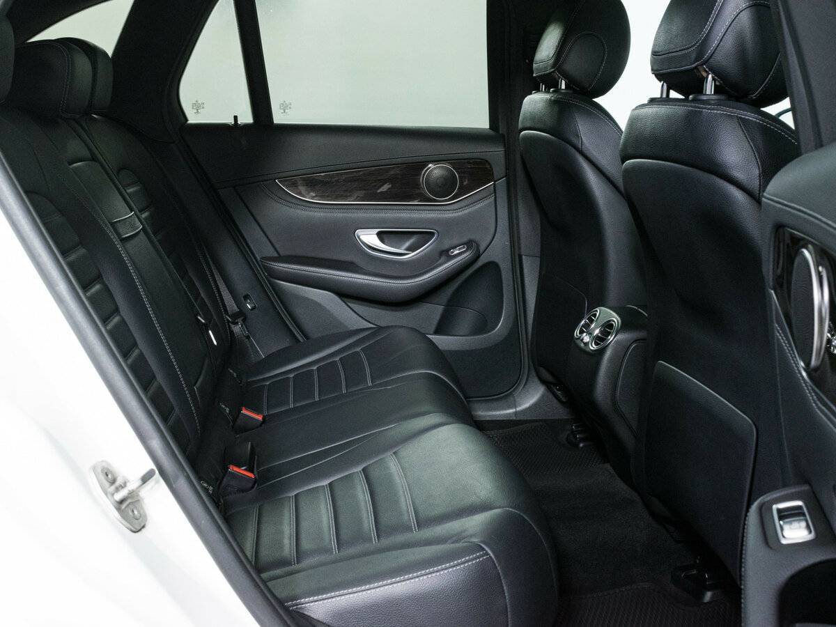 Mercedes-Benz GLC с пробегом — 2016 год. Фото: #12