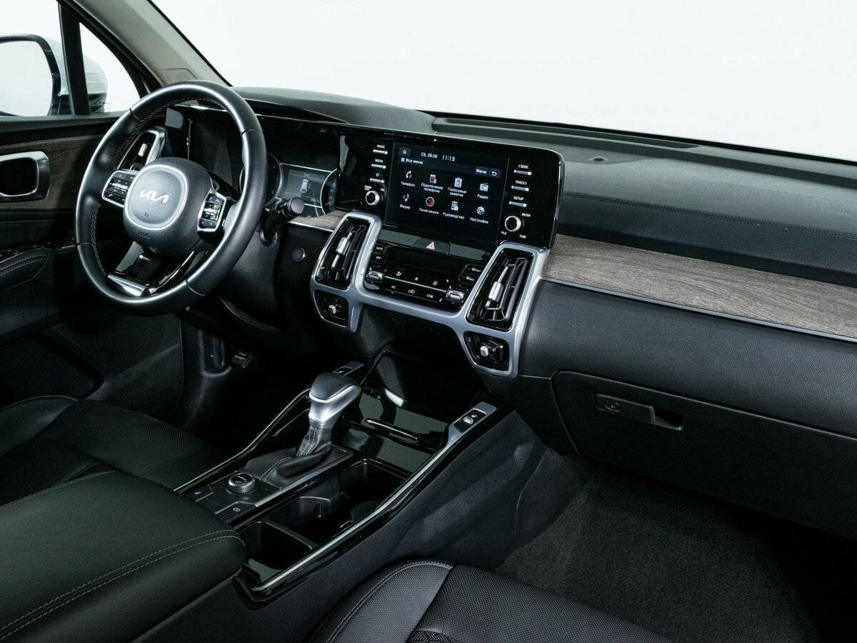 Kia Sorento с пробегом — 2023 год. Фото: #10