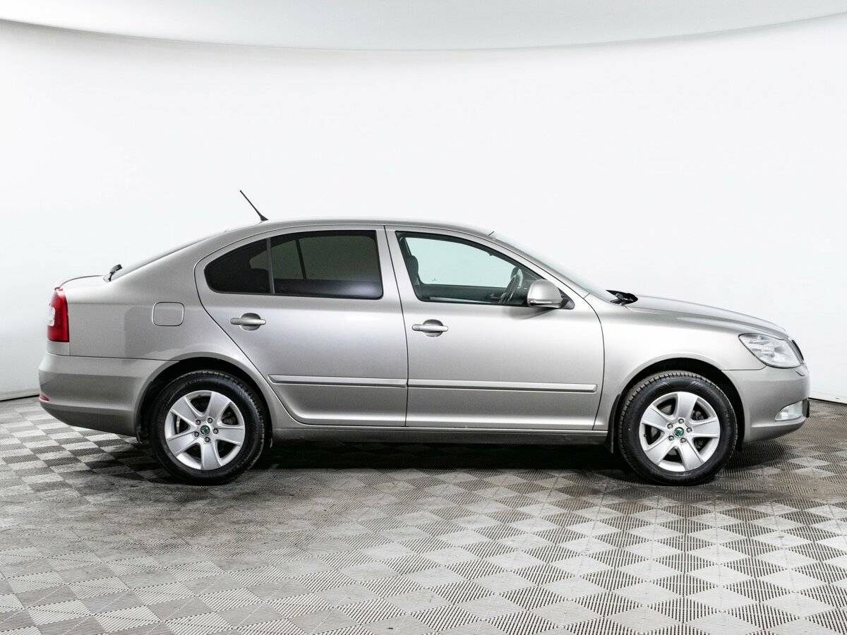 Skoda Octavia с пробегом — 2011 год. Фото: #3