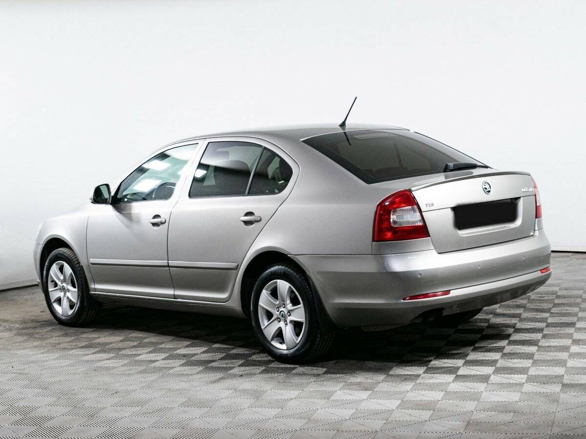 Skoda Octavia с пробегом — 2011 год. Фото: #6