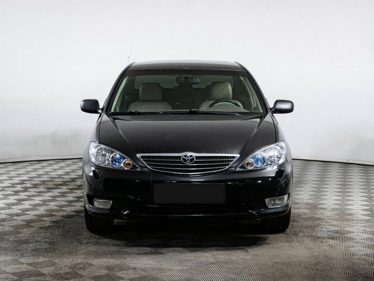 Toyota Camry с пробегом — 2005 год. Фото: #1