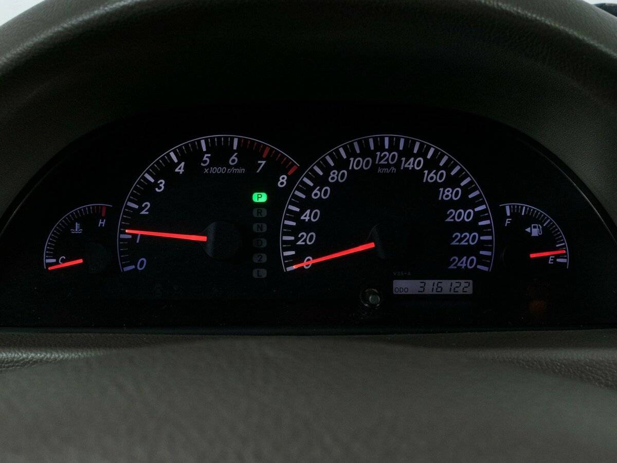 Toyota Camry с пробегом — 2005 год. Фото: #9