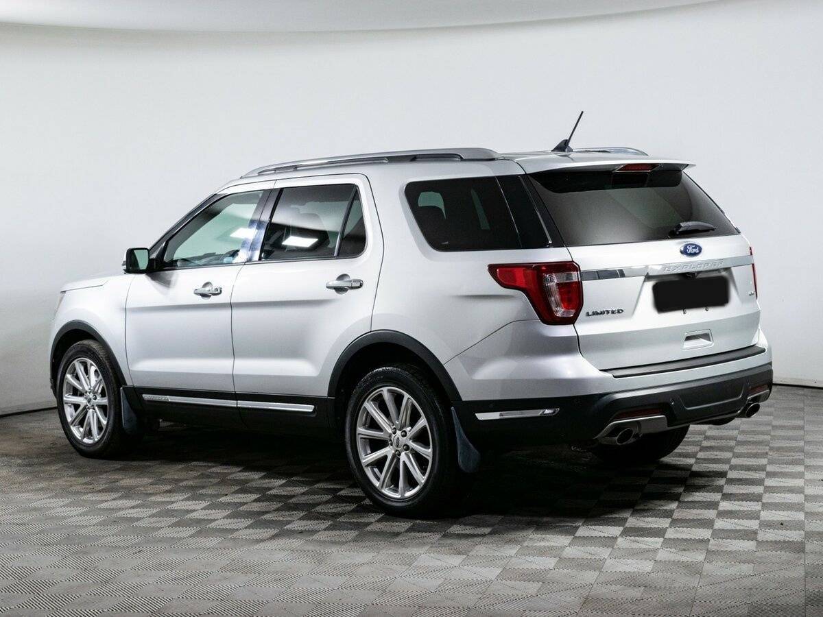 Ford Explorer с пробегом — 2018 год. Фото: #6