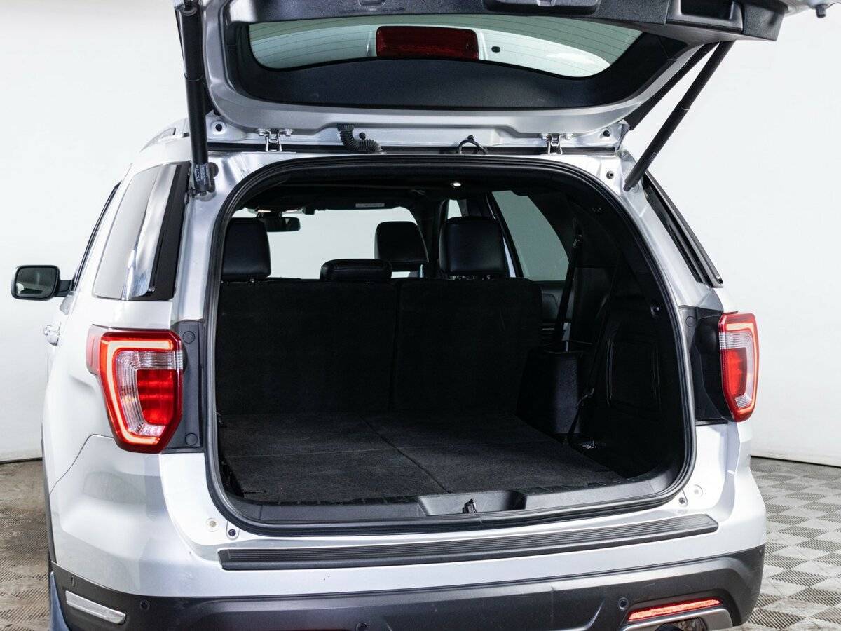 Ford Explorer с пробегом — 2018 год. Фото: #8