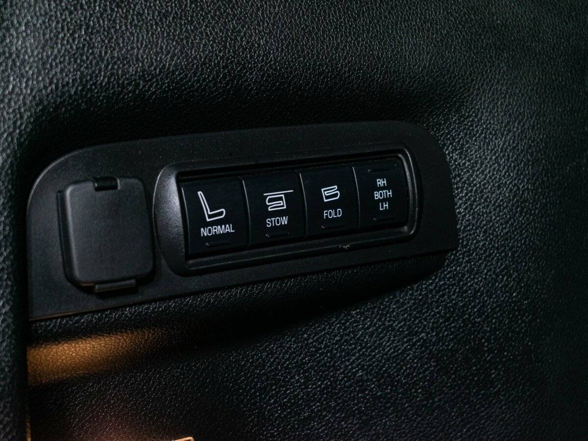 Ford Explorer с пробегом — 2018 год. Фото: #10