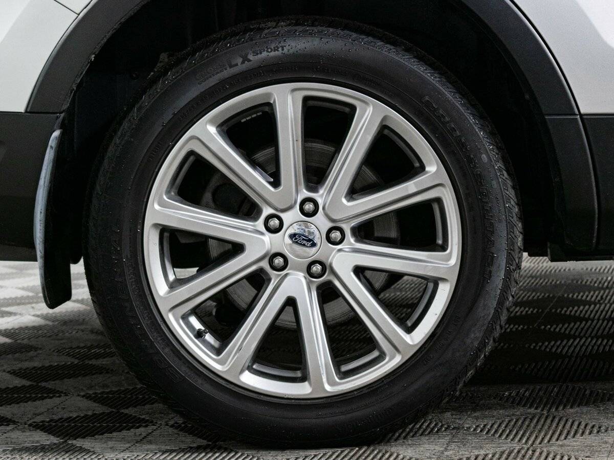 Ford Explorer с пробегом — 2018 год. Фото: #23