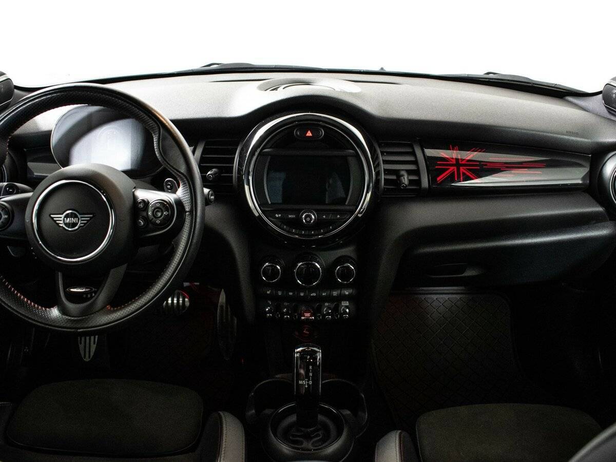 Mini Hatch с пробегом — 2021 год. Фото: #10