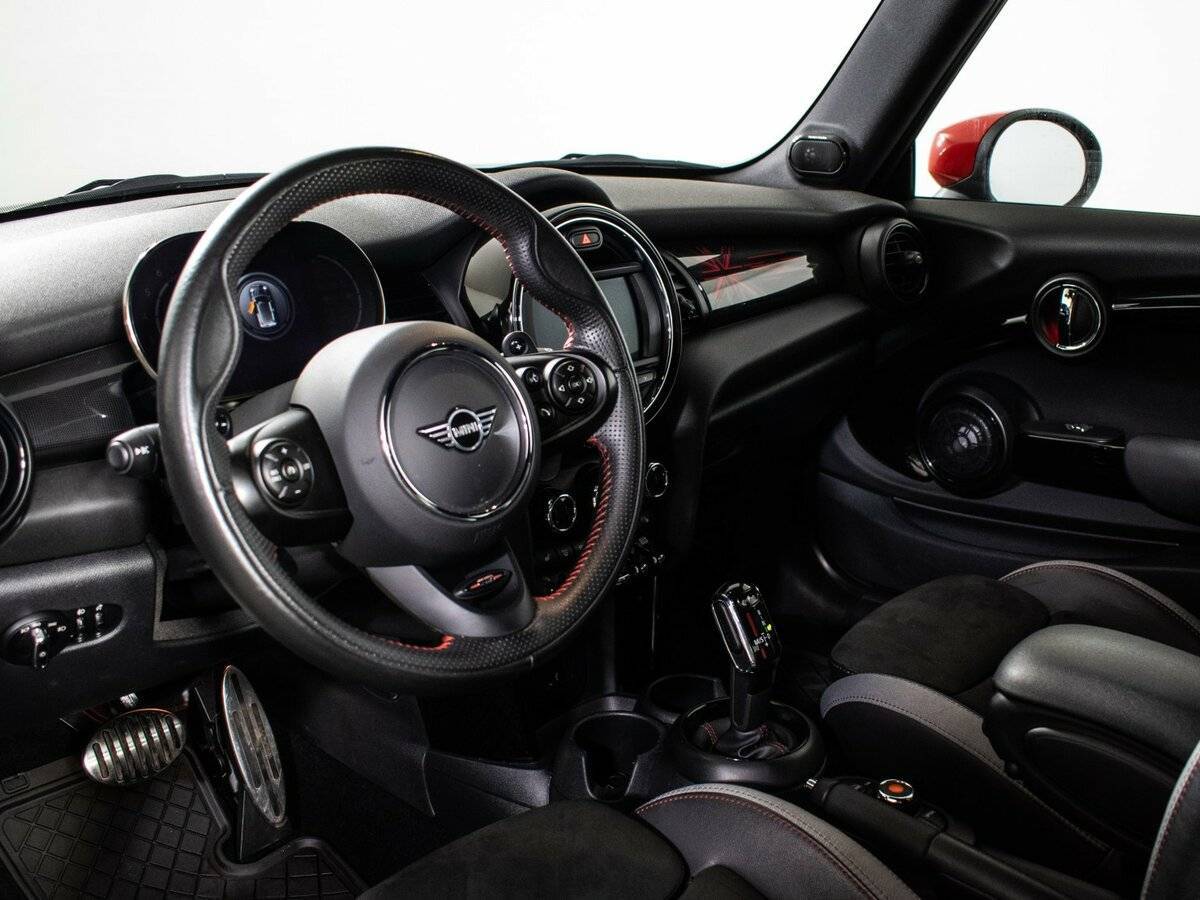 Mini Hatch с пробегом — 2021 год. Фото: #12