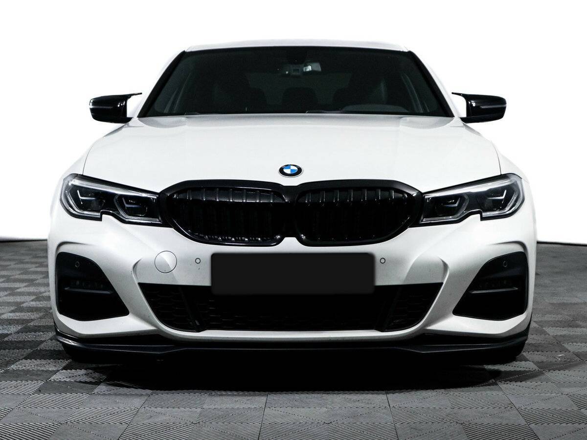 BMW 3 серии с пробегом — 2020 год. Фото: #1