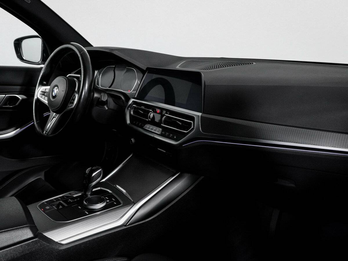 BMW 3 серии с пробегом — 2020 год. Фото: #8