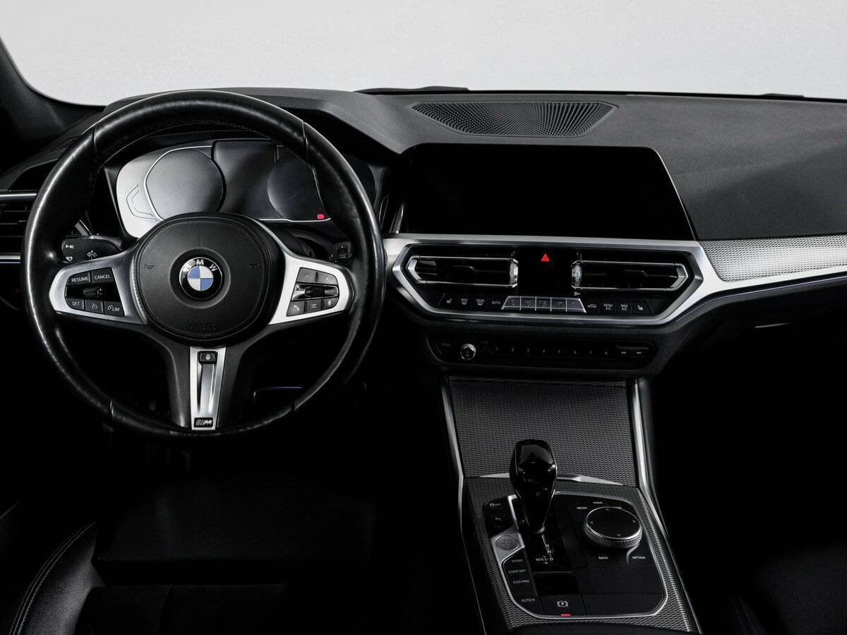 BMW 3 серии с пробегом — 2020 год. Фото: #11