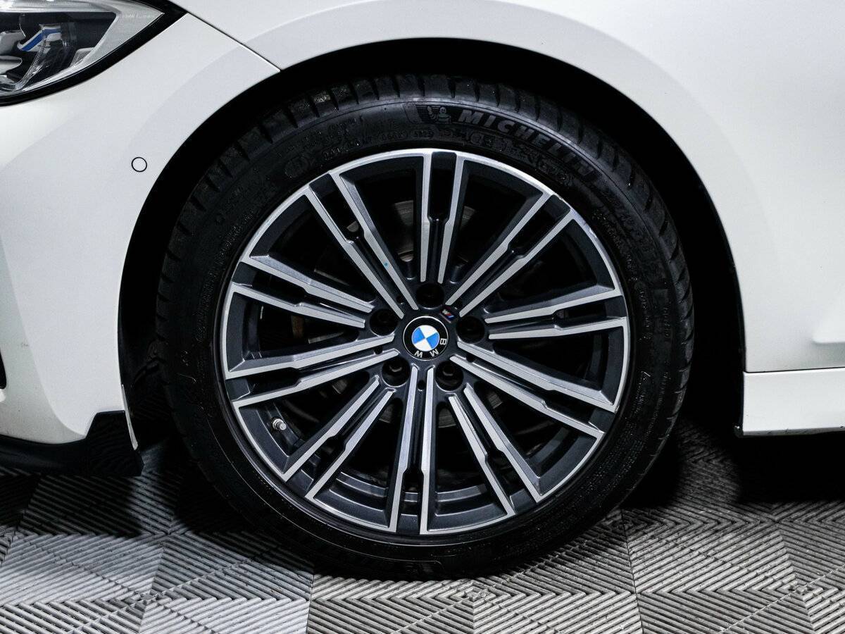 BMW 3 серии с пробегом — 2020 год. Фото: #14