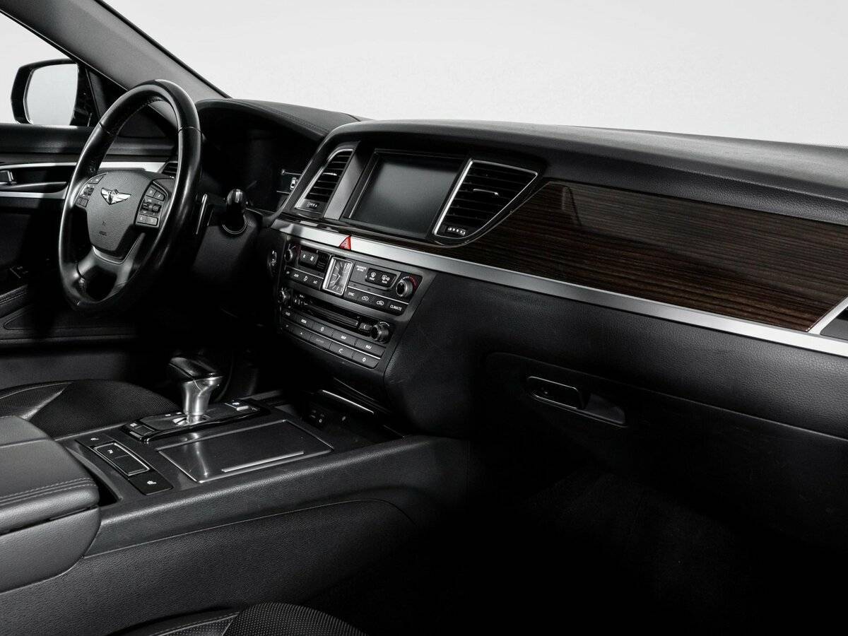 Genesis G80 с пробегом — 2019 год. Фото: #8