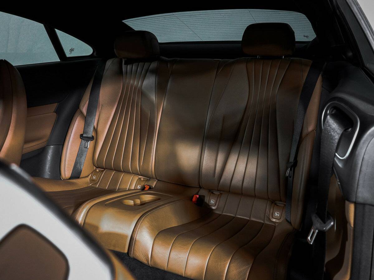 Mercedes-Benz E-Класс с пробегом — 2018 год. Фото: #9