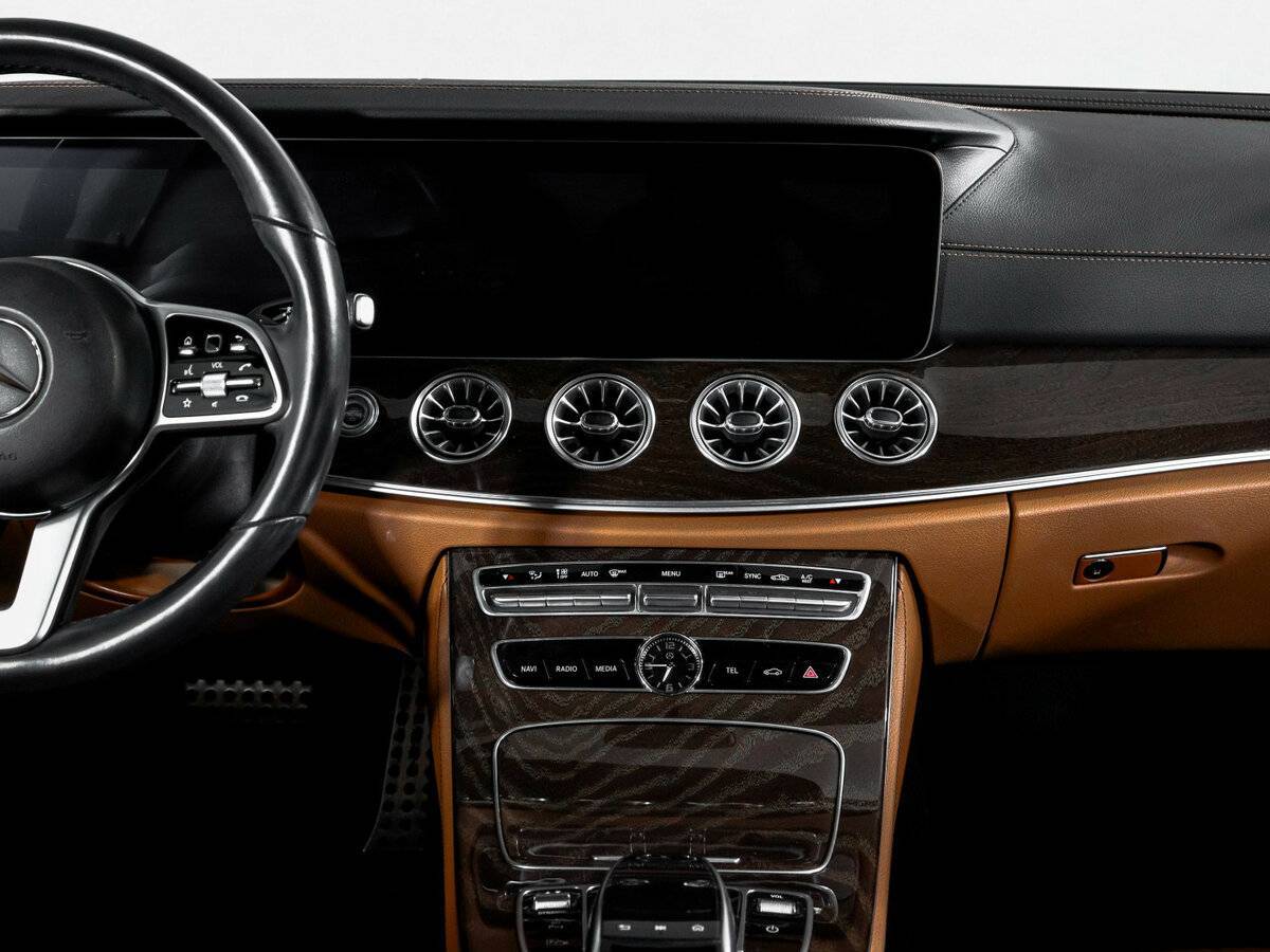 Mercedes-Benz E-Класс с пробегом — 2018 год. Фото: #12