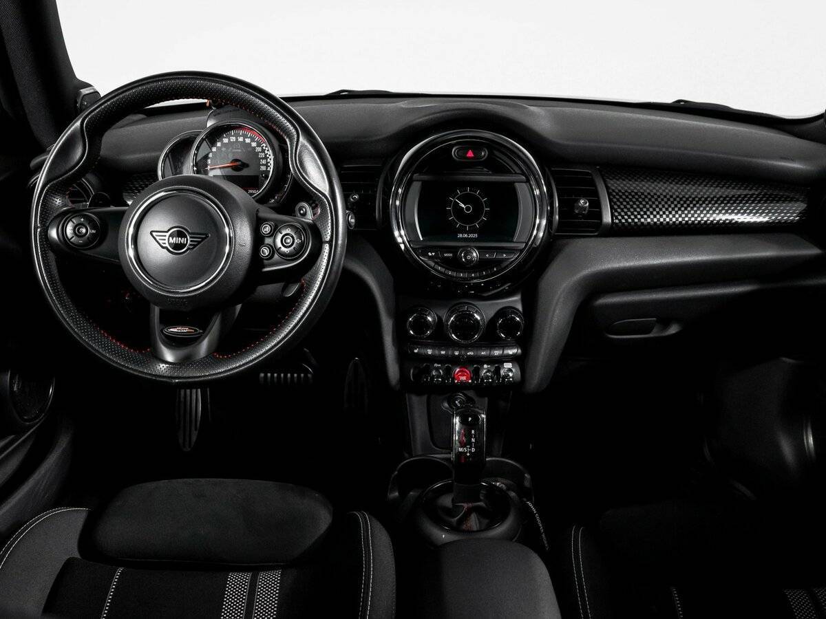 Mini Hatch с пробегом — 2019 год. Фото: #11