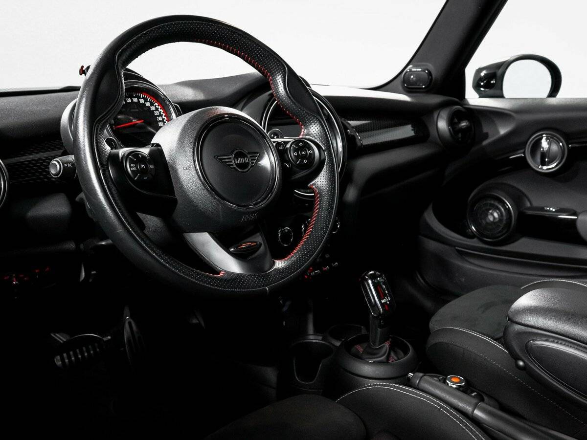 Mini Hatch с пробегом — 2019 год. Фото: #13