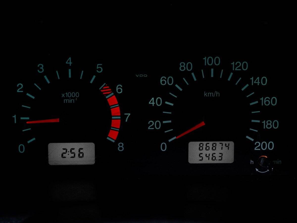 Chevrolet Niva с пробегом — 2010 год. Фото: #10