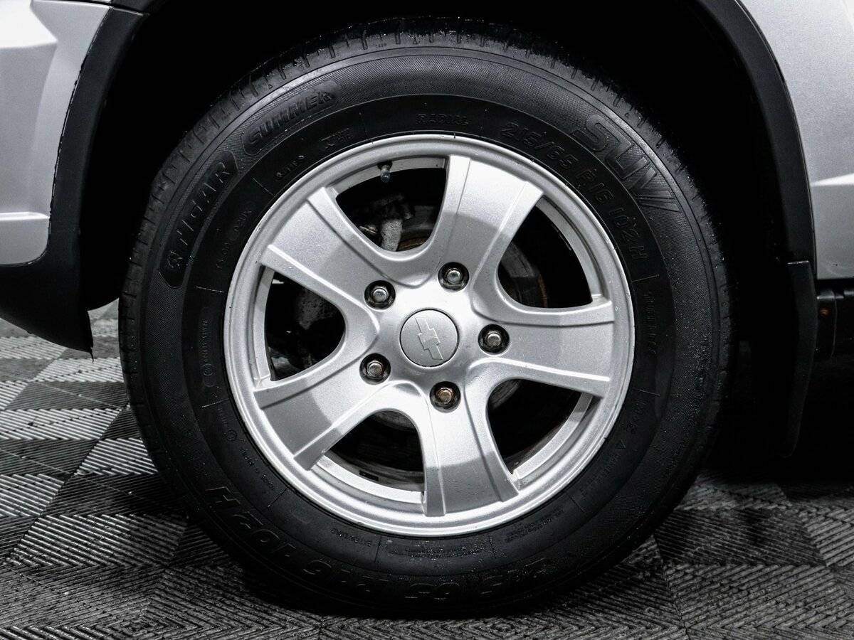 Chevrolet Niva с пробегом — 2010 год. Фото: #14