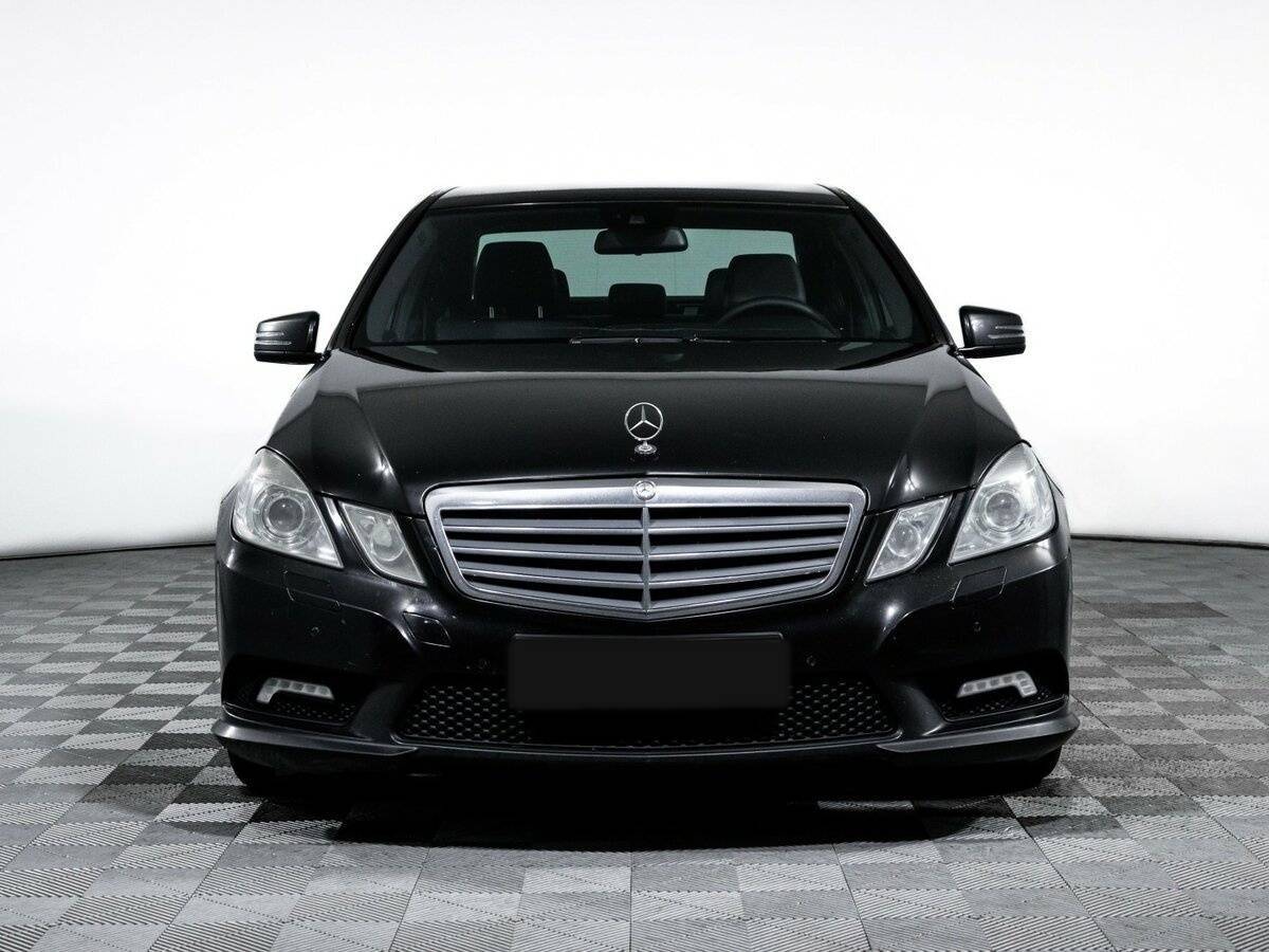 Mercedes-Benz E-Класс с пробегом — 2010 год. Фото: #1
