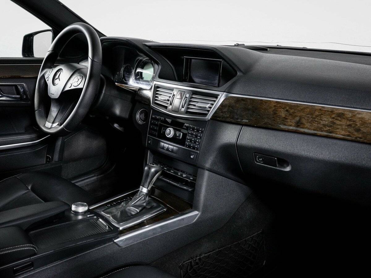 Mercedes-Benz E-Класс с пробегом — 2010 год. Фото: #8