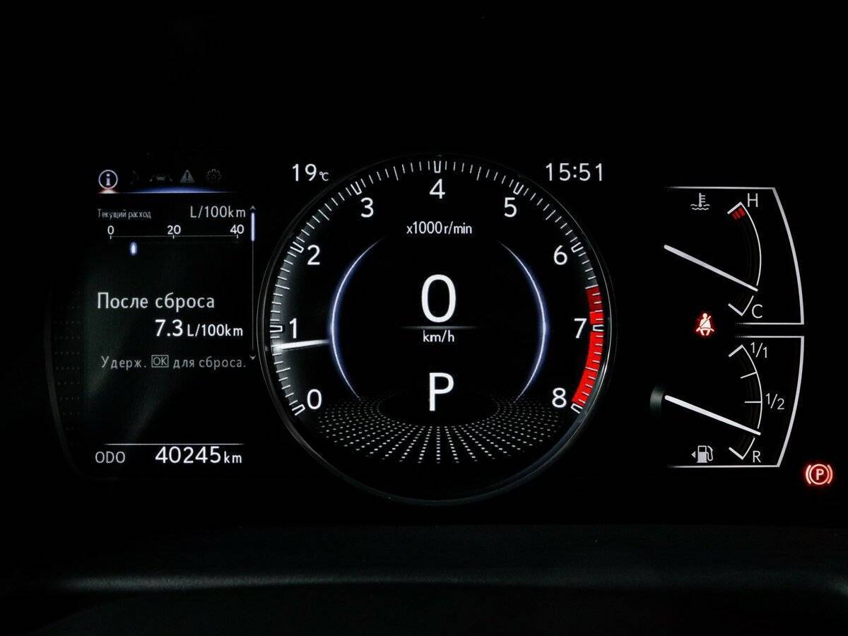 Lexus ES с пробегом — 2021 год. Фото: #10