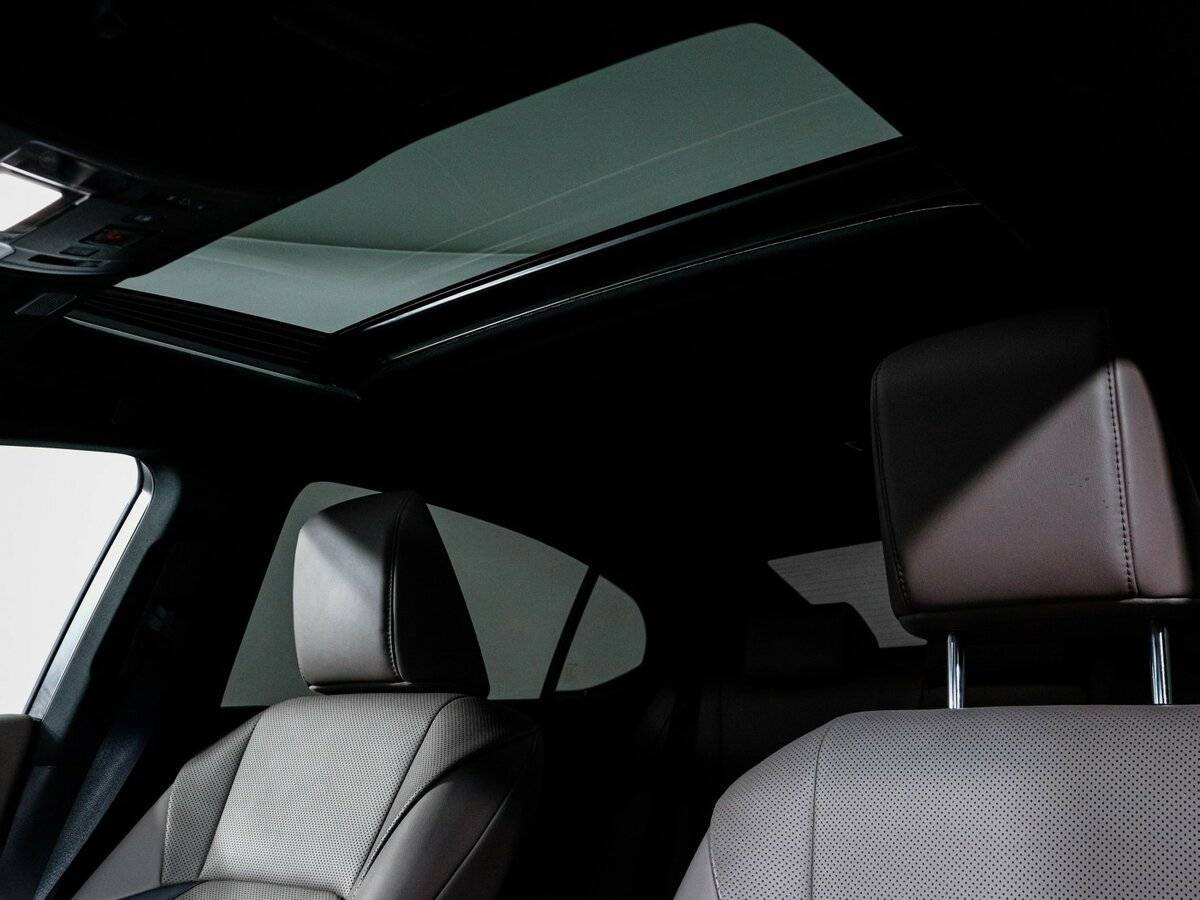 Lexus ES с пробегом — 2021 год. Фото: #20