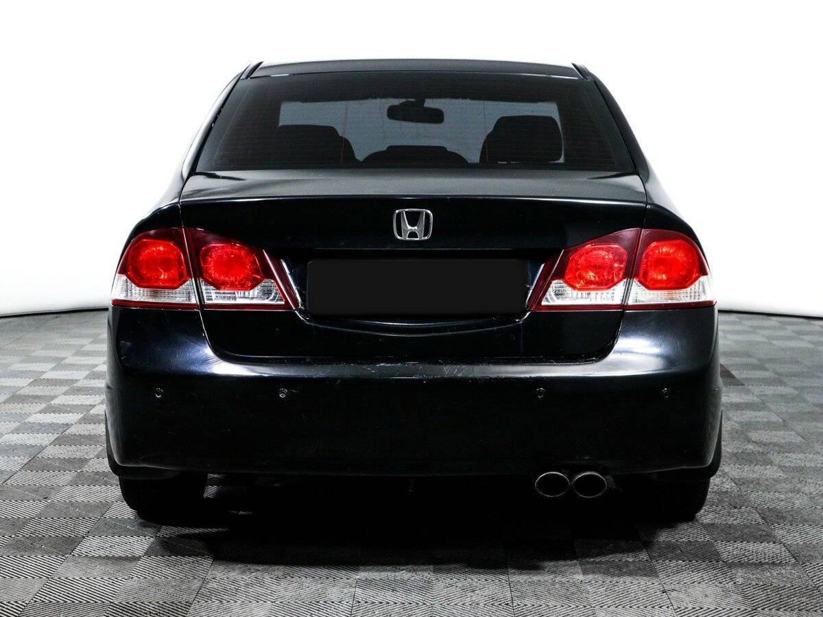 Honda Civic с пробегом — 2011 год. Фото: #5