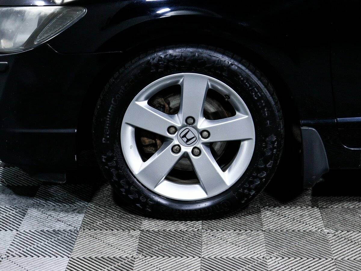 Honda Civic с пробегом — 2011 год. Фото: #14