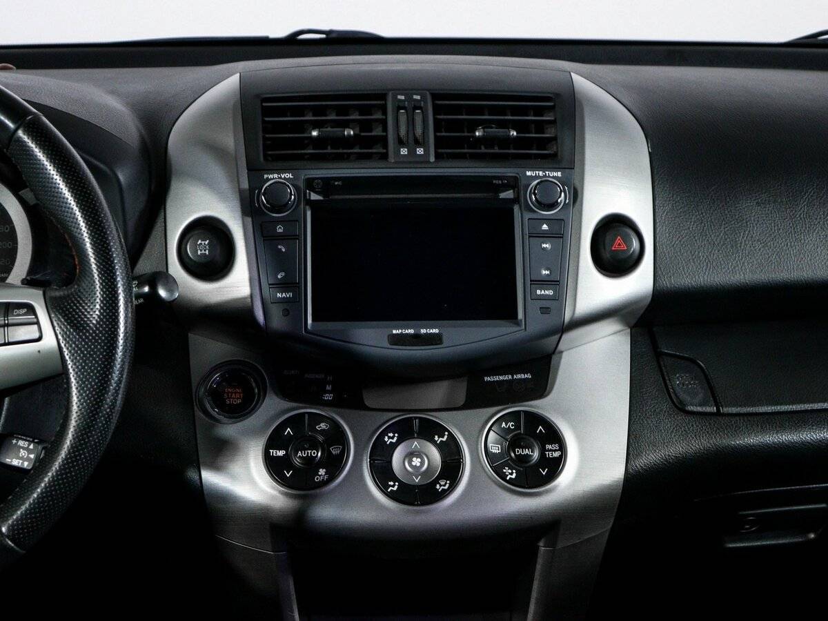 Toyota RAV4 с пробегом — 2008 год. Фото: #11