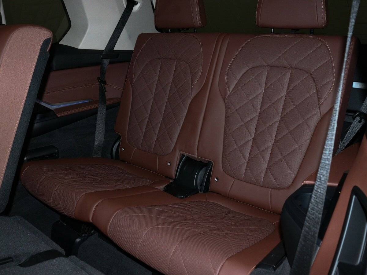 BMW X7 с пробегом — 2022 год. Фото: #15