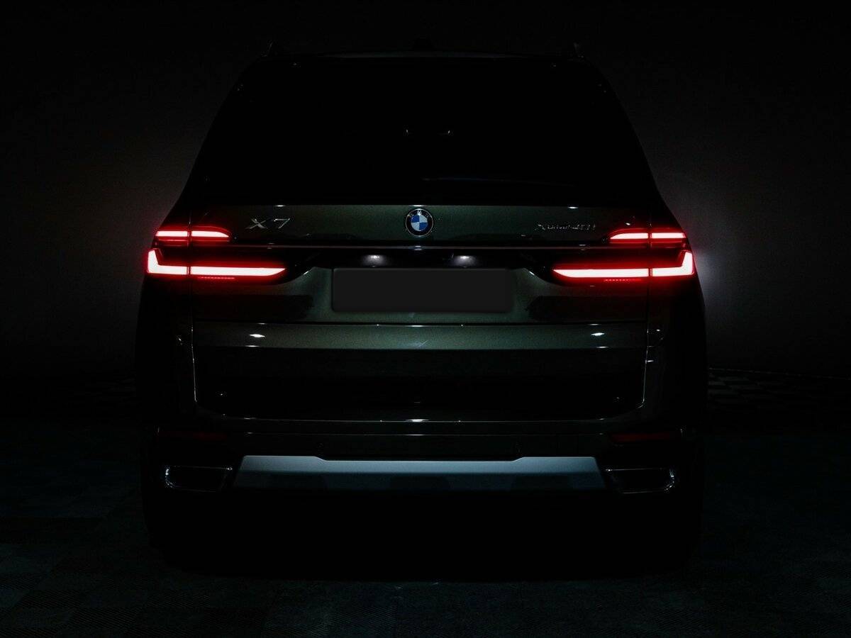 BMW X7 с пробегом — 2022 год. Фото: #24