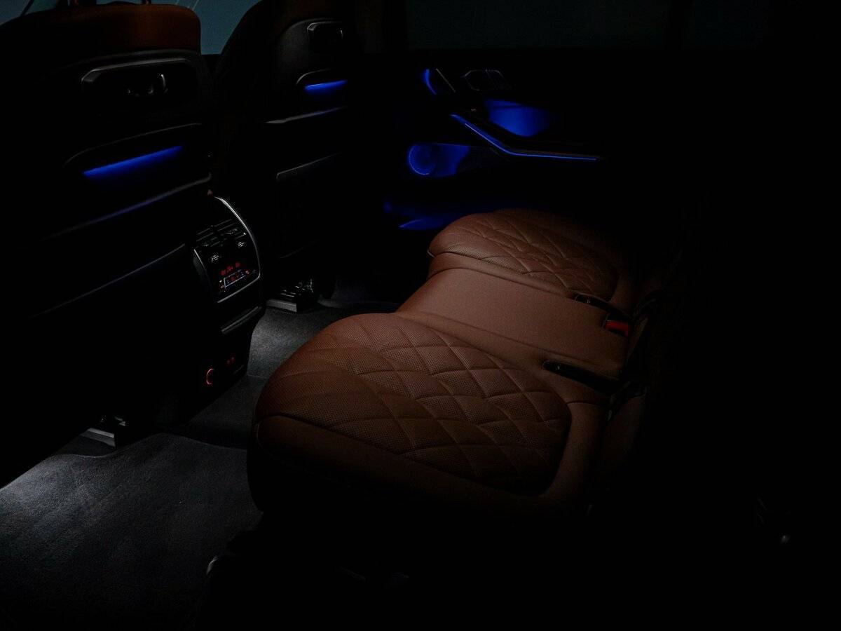 BMW X7 с пробегом — 2022 год. Фото: #25