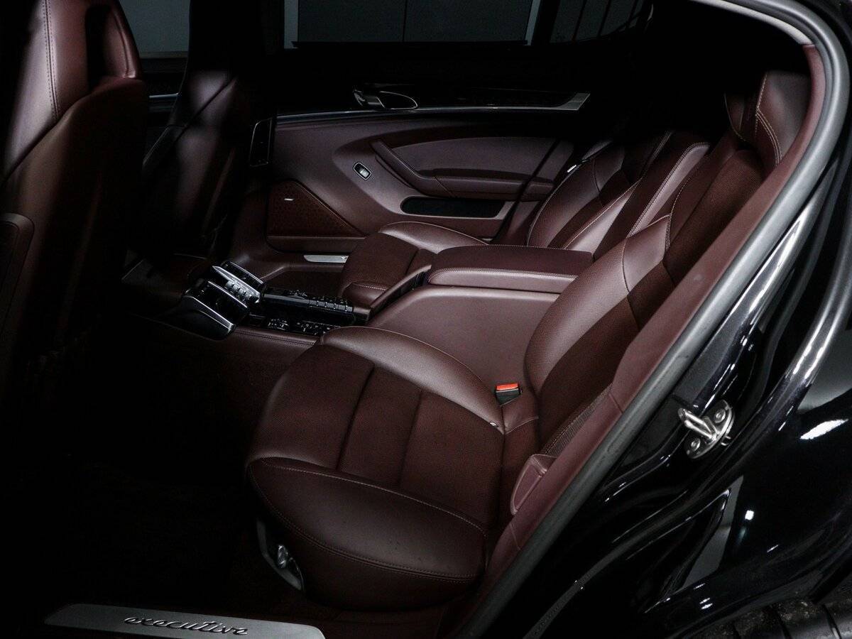 Porsche Panamera с пробегом — 2013 год. Фото: #9