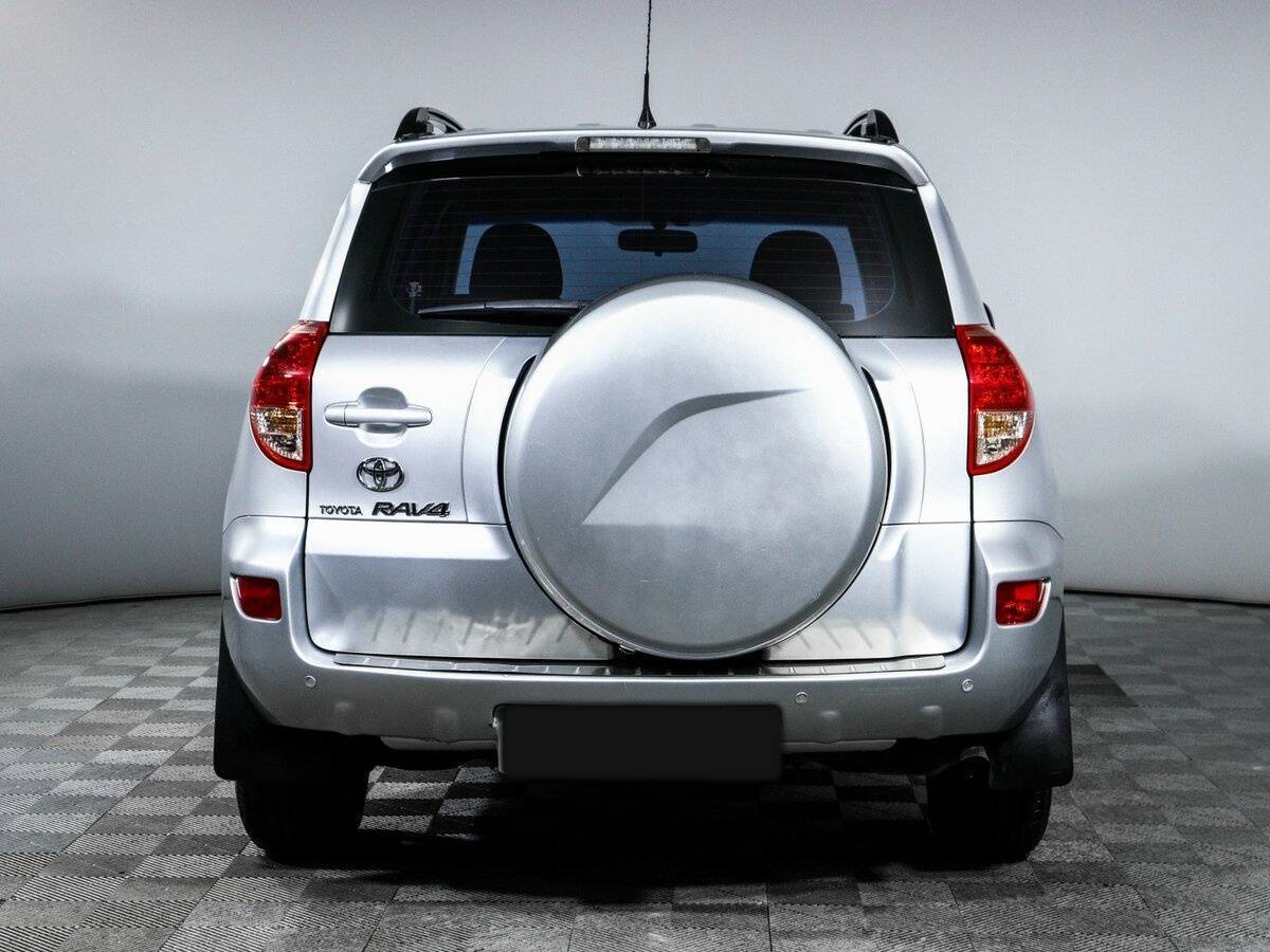 Toyota RAV4 с пробегом — 2006 год. Фото: #5