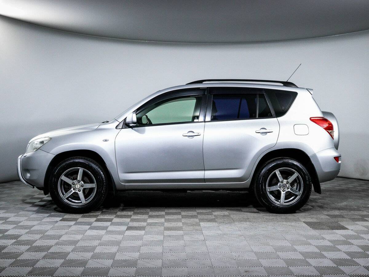 Toyota RAV4 с пробегом — 2006 год. Фото: #7