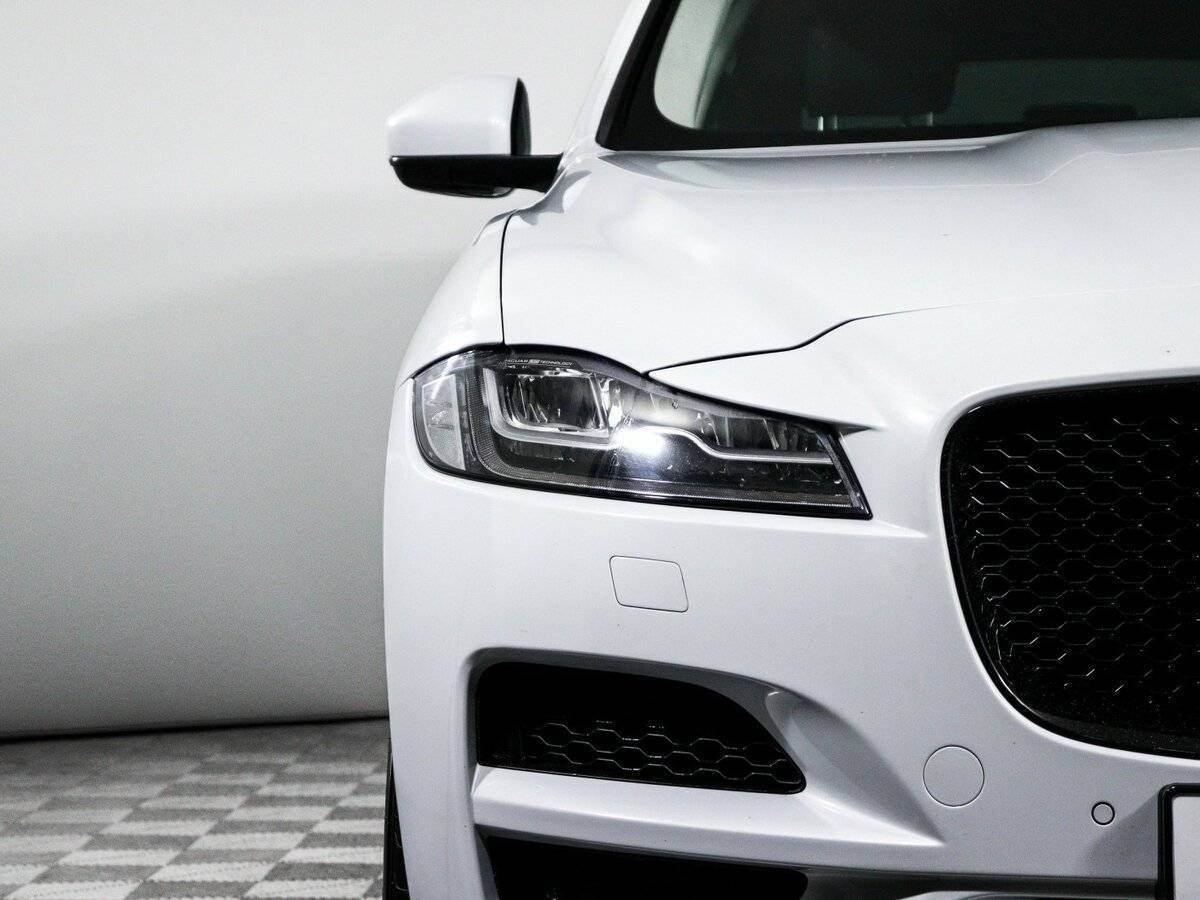 Jaguar F-Pace с пробегом — 2016 год. Фото: #13