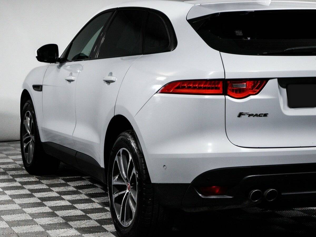 Jaguar F-Pace с пробегом — 2016 год. Фото: #14