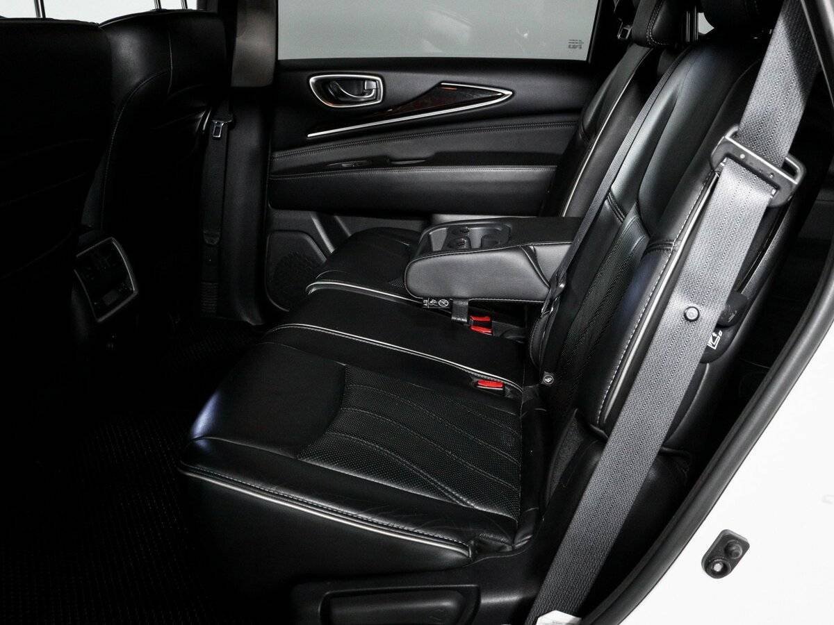 Infiniti QX60 с пробегом — 2017 год. Фото: #9