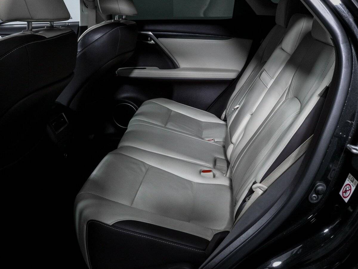 Lexus RX с пробегом — 2016 год. Фото: #9