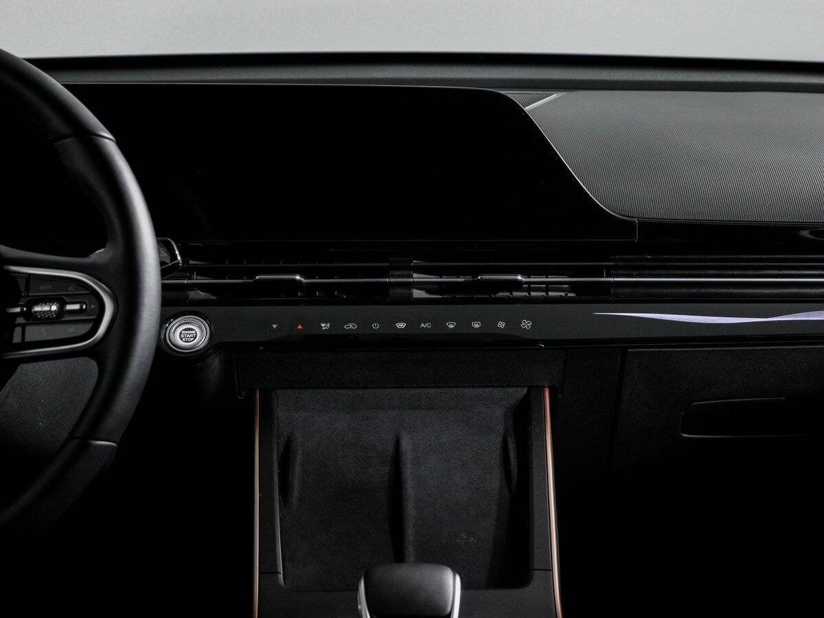 OMODA C5 с пробегом — 2024 год. Фото: #12