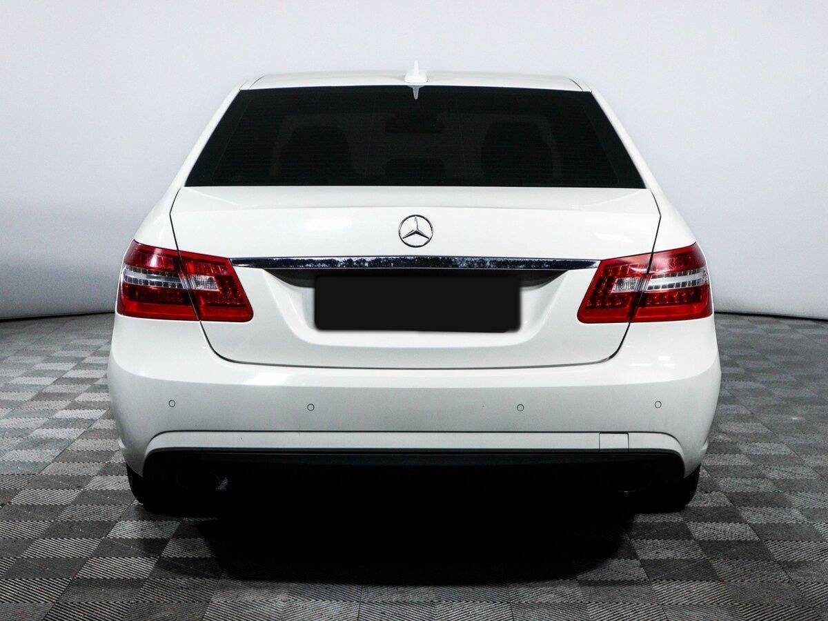 Mercedes-Benz E-Класс с пробегом — 2011 год. Фото: #5